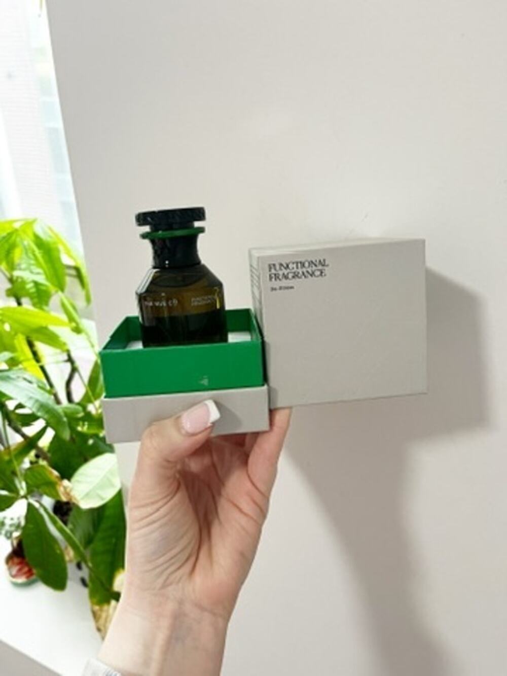 NEW The Nue Co. Functional Fragrance De-Stress